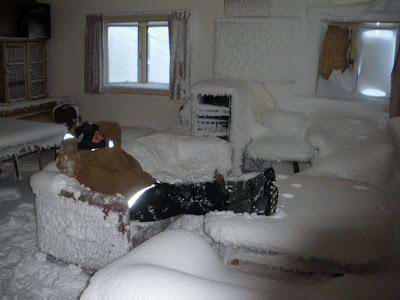 John+Miller+in+frozen+house+McMurdo