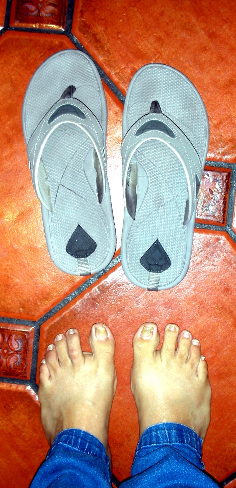 vivo barefoot flip flops