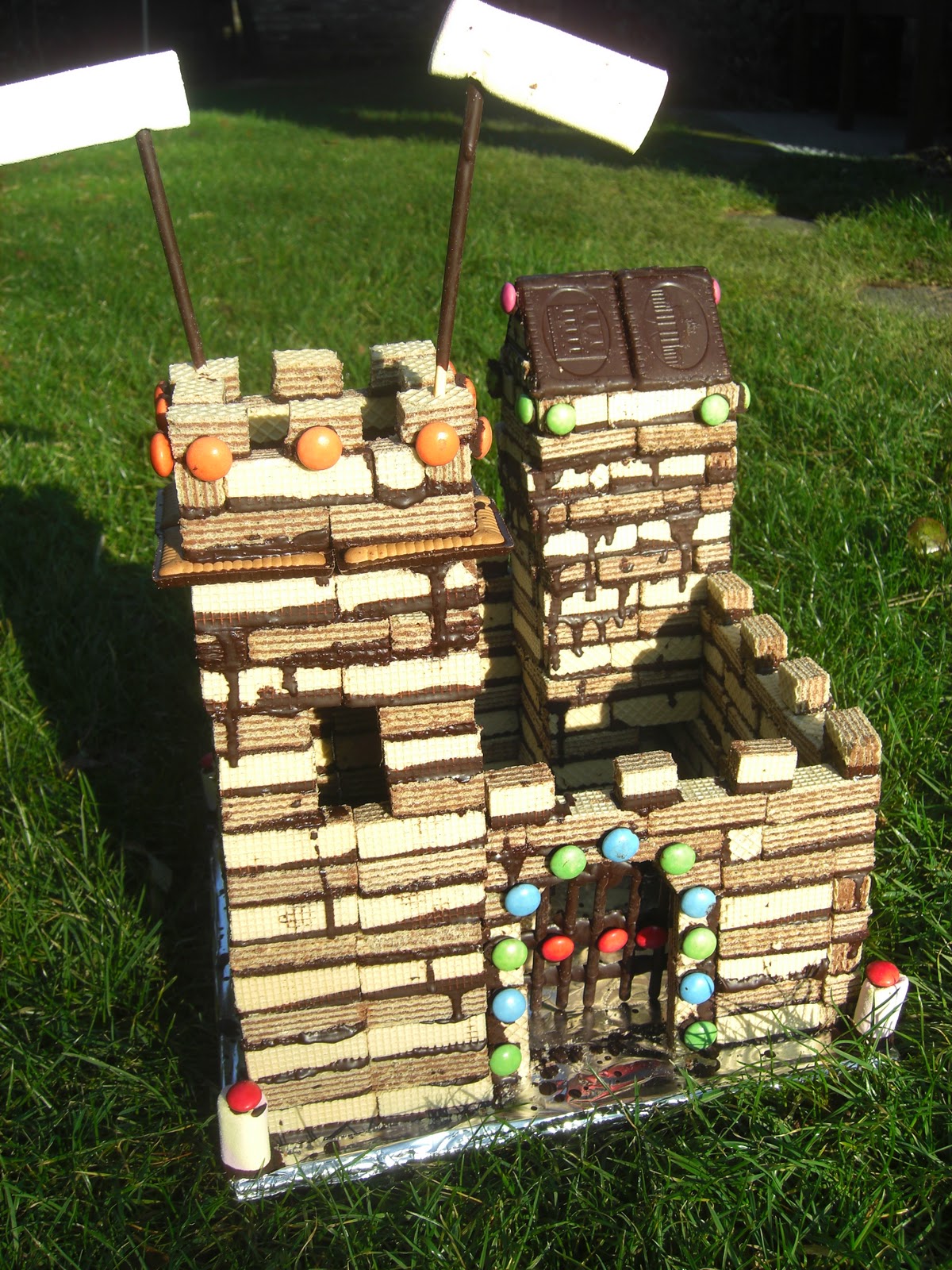 Überall &amp; Nirgendwo: Ritter-Geburtstag: Burg-Kuchen