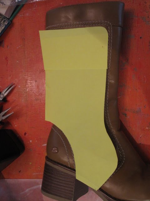 Add Fabric to Boots with Fabric Mod Podge! #fallfashion
