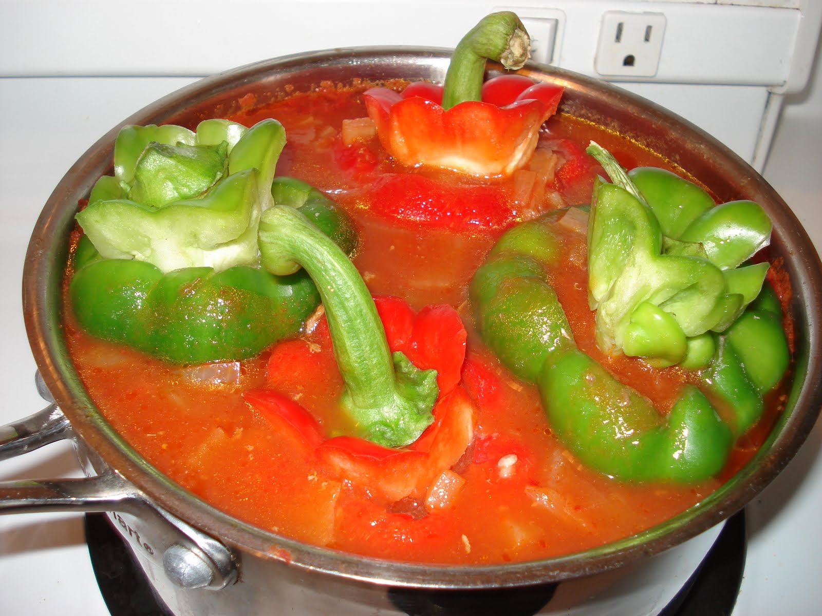 Плёнка на варенном перце. Перец васаби кислые очень кислые. Можно ли варить перец. Варка перца болгарского. Сколько во времени варится фаршированный перец.