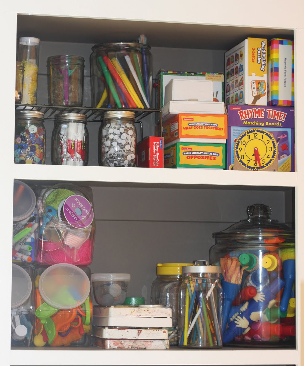 Pineapple Paintbrush: Organizing Children's Art Supplies