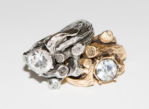 [bleachblackrings2.jpg]