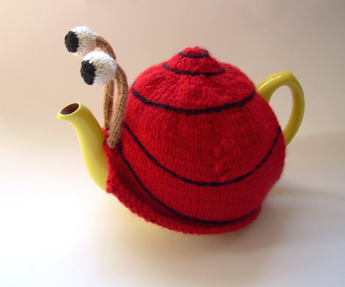 The Nutty Knitter's blog Snail tea cosy