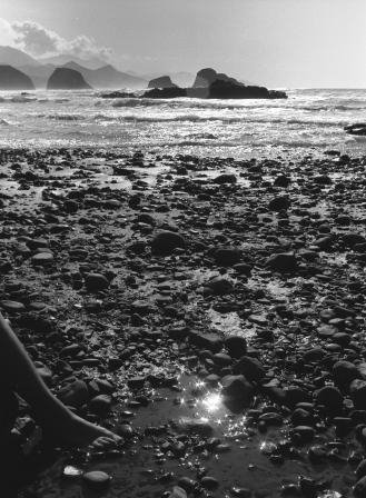 [evesrightfoot-full.jpg]