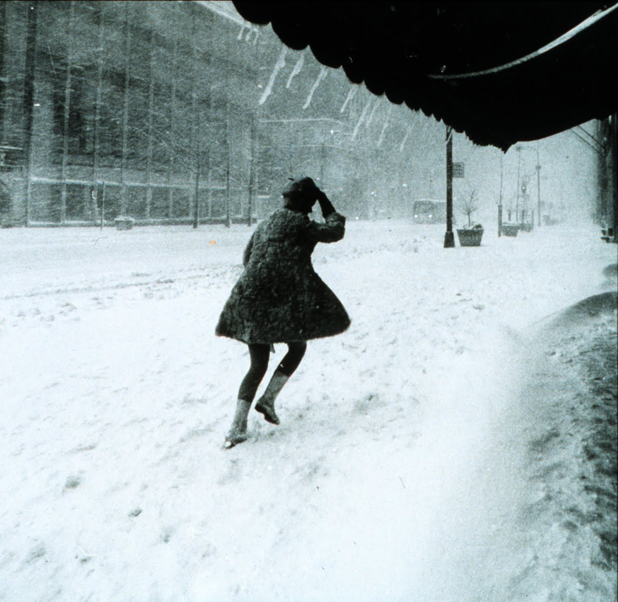 [Miniskirts_in_snow_storm.jpg]