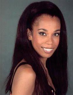 [Elisabeth+Tchoungui-2.jpg]