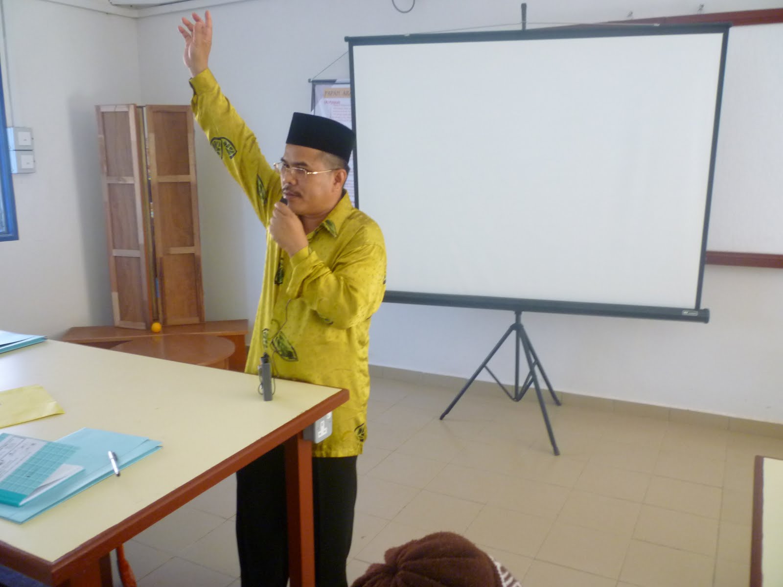 KEM MOTIVASI , PEMANTAPAN AKADEMIK , GURU