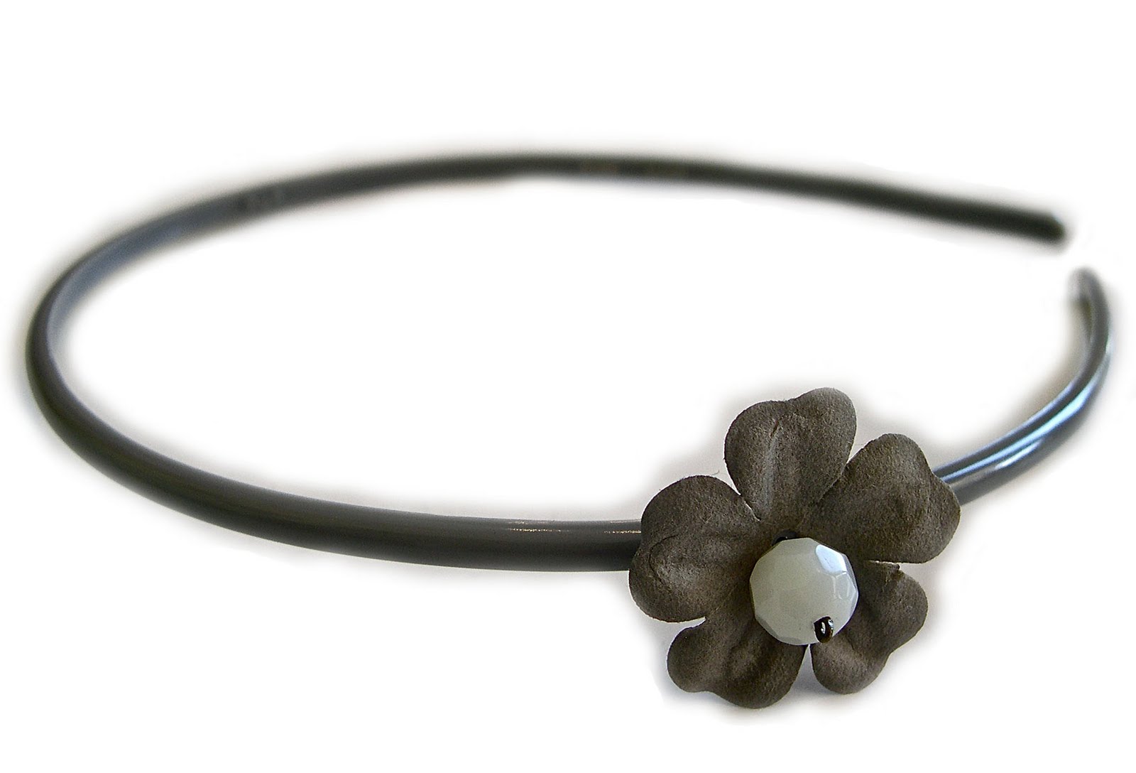 Carla Amaro: BANDOLETES | Hair Accessory