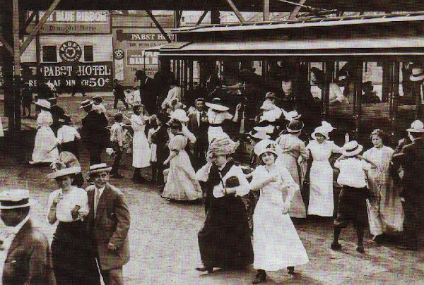 Trolley unloading passengers. Circa 1908