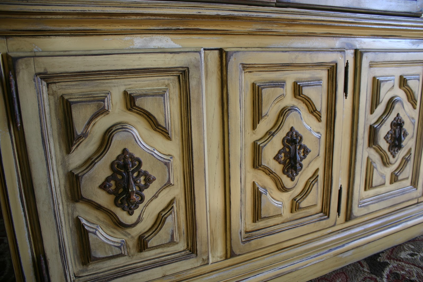 Doubletake Decor Urban style Hutch