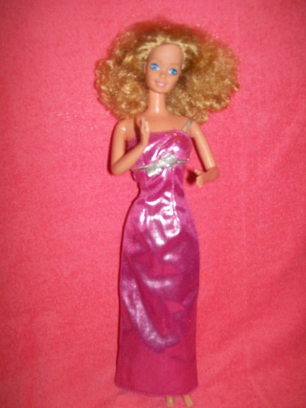 Thrift Store Dolls: Vintage 80's Barbies