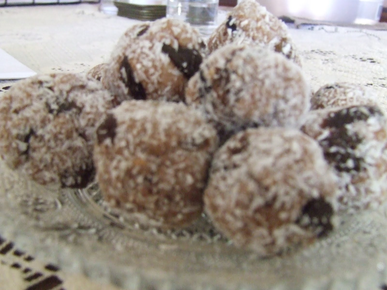 JUNE'S RECIPES June's Rum Balls