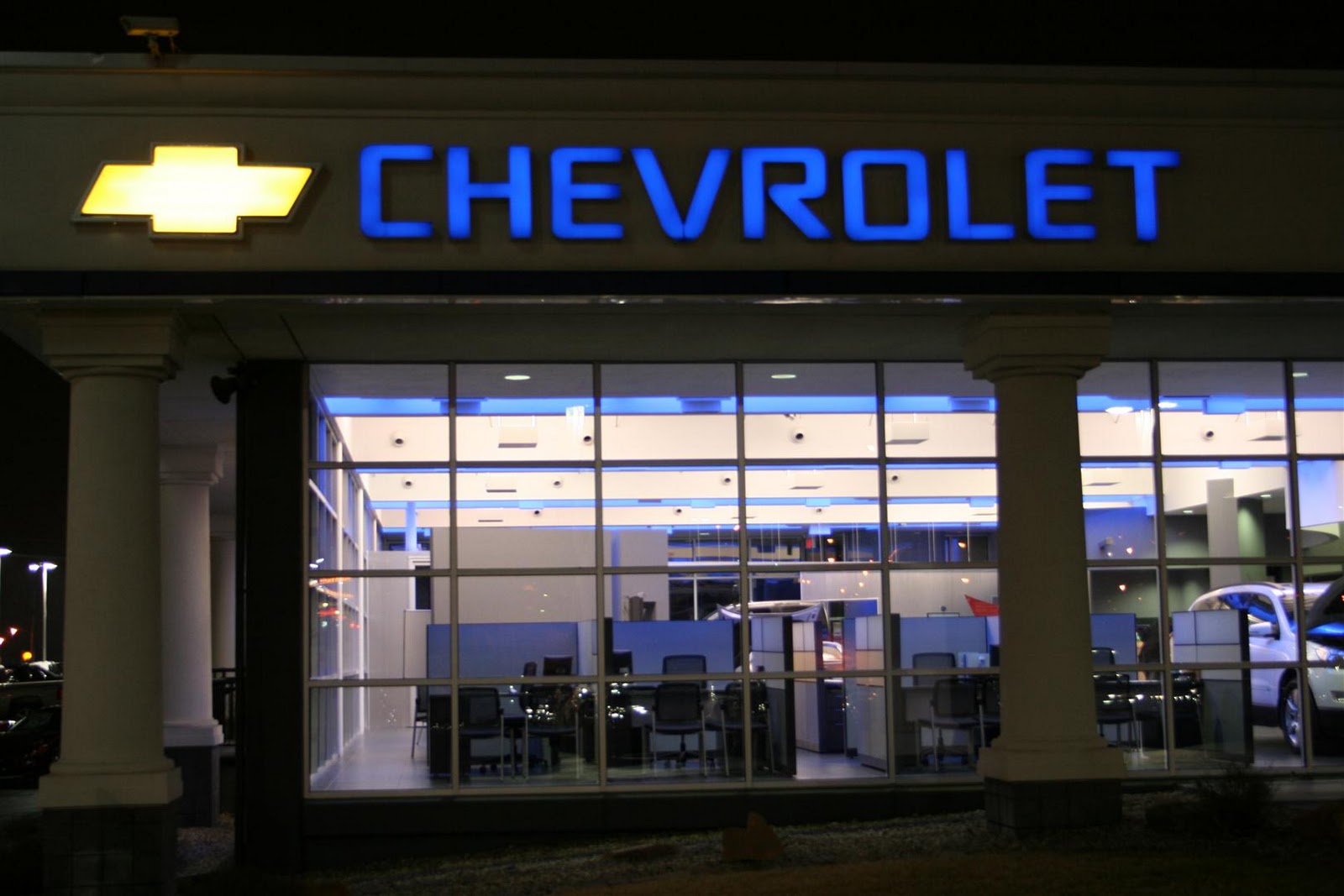 H&H Chevrolet H&H Chevrolet Showroom