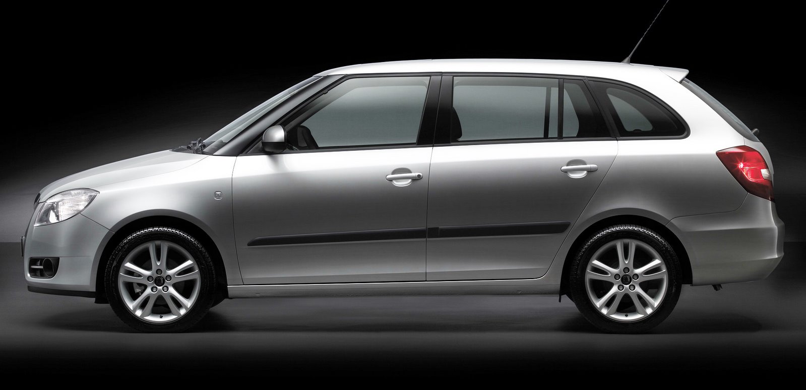 [rezza foournito_SkodaFabiaCombi.jpg]