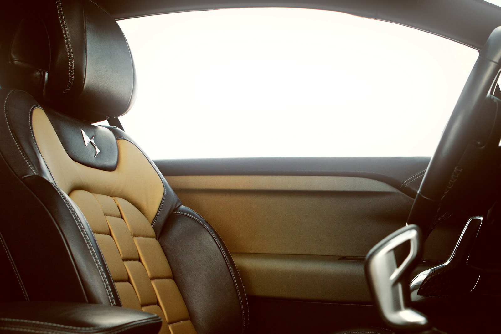 THE CAR: Citroën Releases First Photos of DS High Rider's Interior