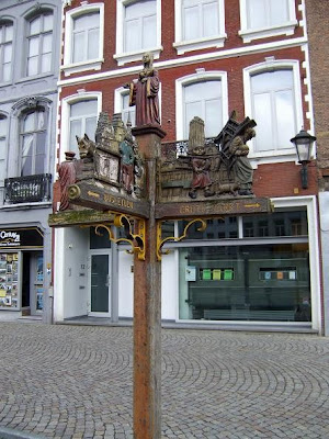 Old signpost