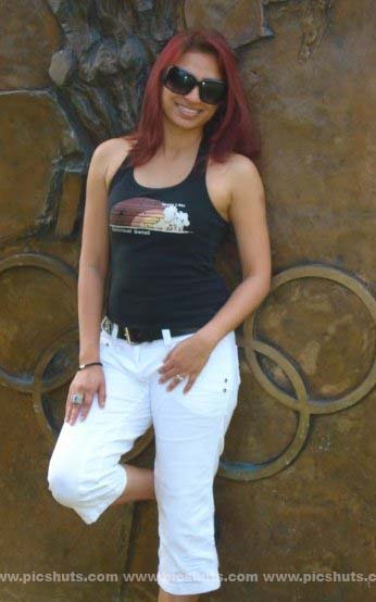 Anjana_Weerasinghe_3_asiachicks.blogspot.com.jpg