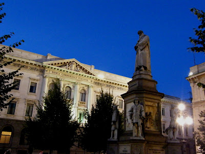 ¿Os animaís a conocer Milan? - Blogs de Italia - Día 1: Milán (28)