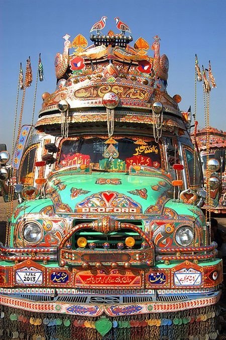 [truck_art_pakistan_02.jpg]