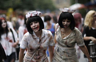 Keren !! Foto Parade Zombie - Berita Aneh dan Unik Di Dunia