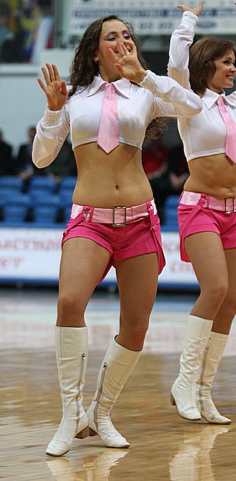 [russian_cheerleaders_19.jpg]