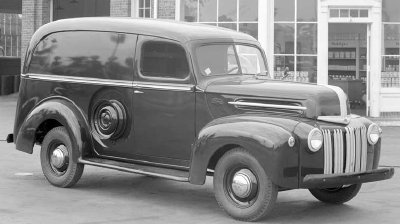 [1940-1949-ford-trucks-18.jpg]