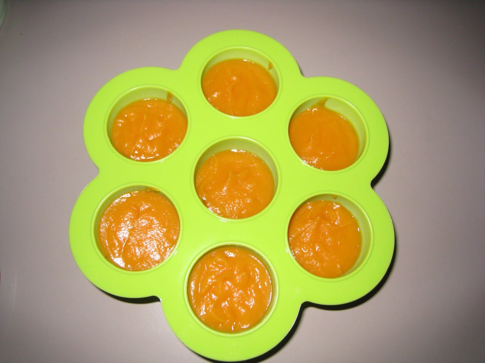 Elle's World: Cooking with the Beaba Babycook