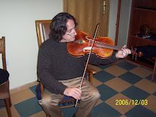 Con su propio violín