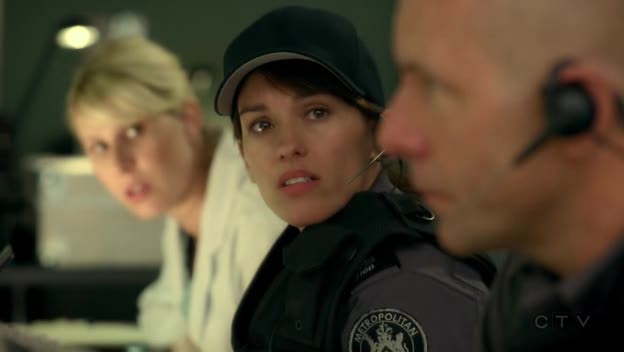 [Amy+Jo+Johnson+Flashpoint+26.jpg]