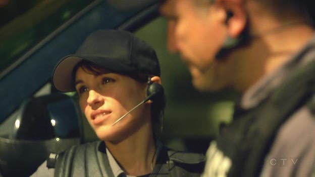 [Jules_Flashpoint+1x8+-+20.jpg]