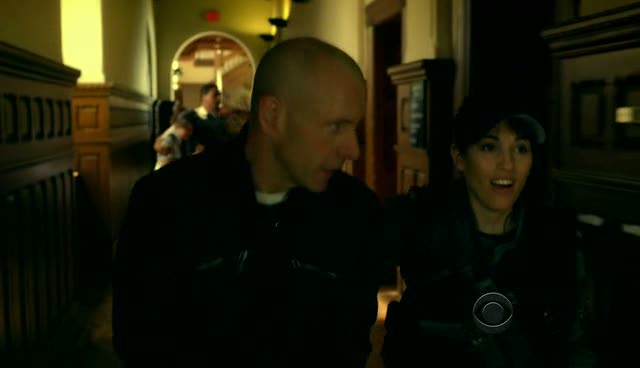 [Jules_Flashpoint+1x8+-+15.jpg]