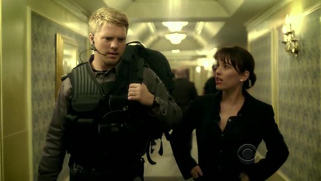 [Jules_Flashpoint+2x1+-+4.jpg]