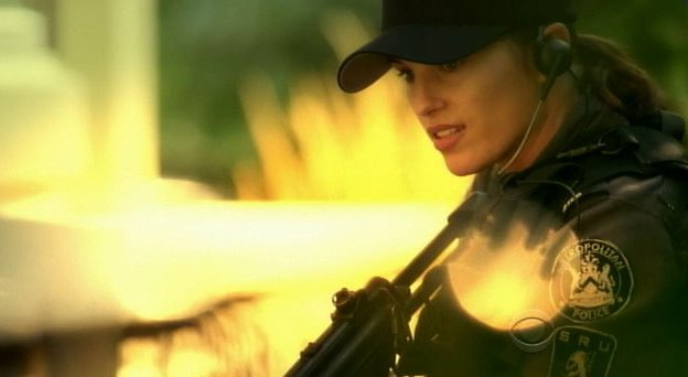 [Jules_Flashpoint+2x2+-+7.jpg]