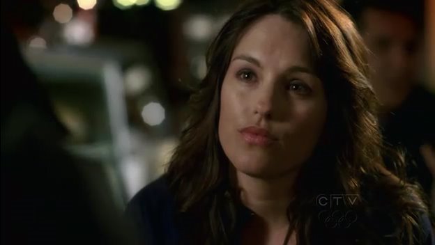 [Jules_Flashpoint+2x8+-+12.jpg]