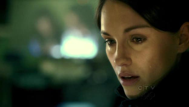 [Jules_Flashpoint+2x12+-+27.jpg]