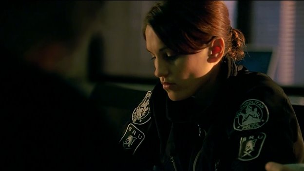 [Jules_Flashpoint+2x12+-+24.jpg]