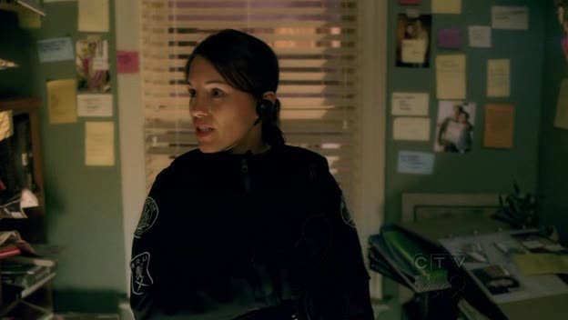 [Jules_Flashpoint+2x12+-+15.jpg]