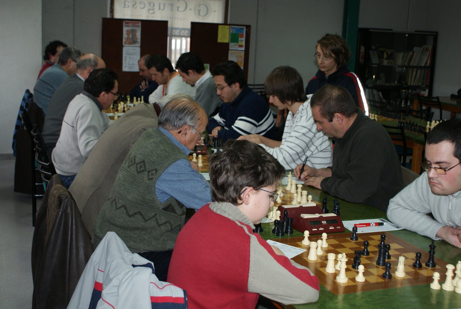 [Escacs+15.2.09+o.k..JPG]