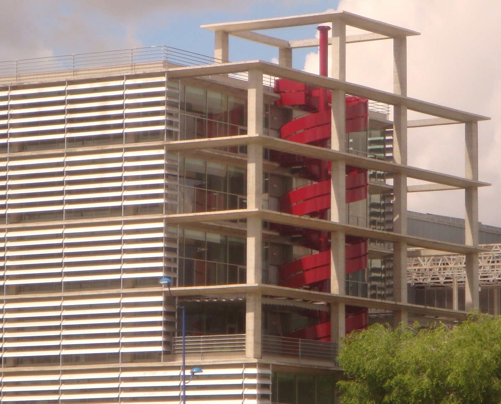 Sevilla Contemporánea: Edificio Insur Cartuja
