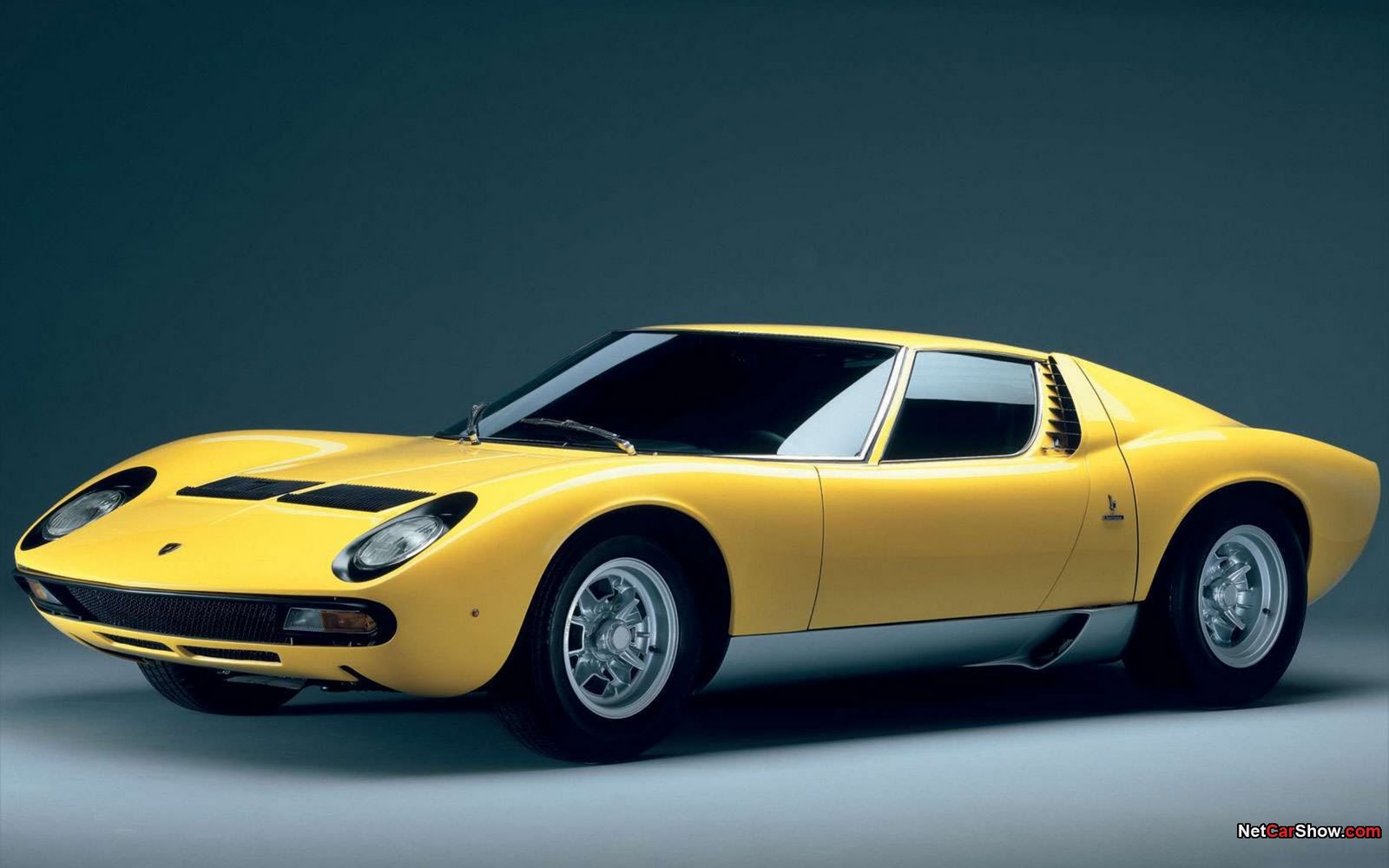 1971 MIURA SV FLY YELLOW COLOR