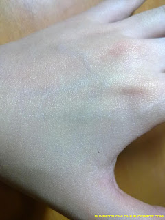 Revlon Colorstay Foundation Makeup with Softflex SPF 6 Combination/Oily Skin in 150 Buff hand swatch