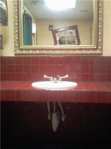 [restroom.jpg]