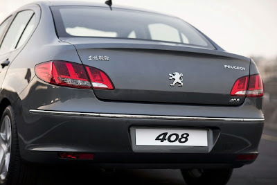 2011+Peugeot+408+Sedan+3.jpg