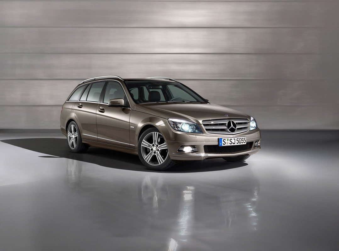 [2009+Mercedes-Benz+C-Class+Special+Edition+3.jpg]