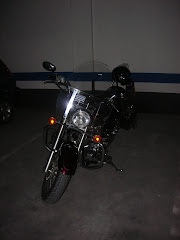 Mi moto esperándome