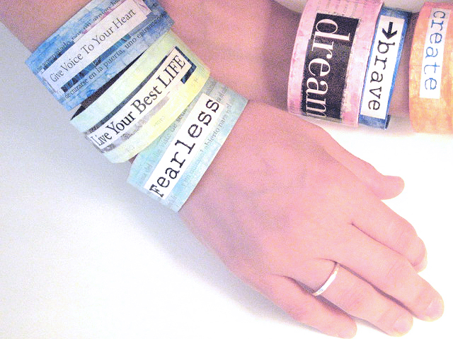 Alma Stoller: how to make a paper bracelet