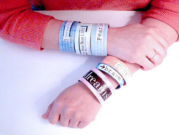 Alma Stoller: how to make a paper bracelet