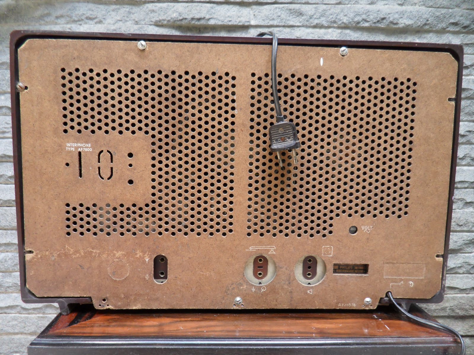 Henry Antique Collections: Philips BX 638 Holland