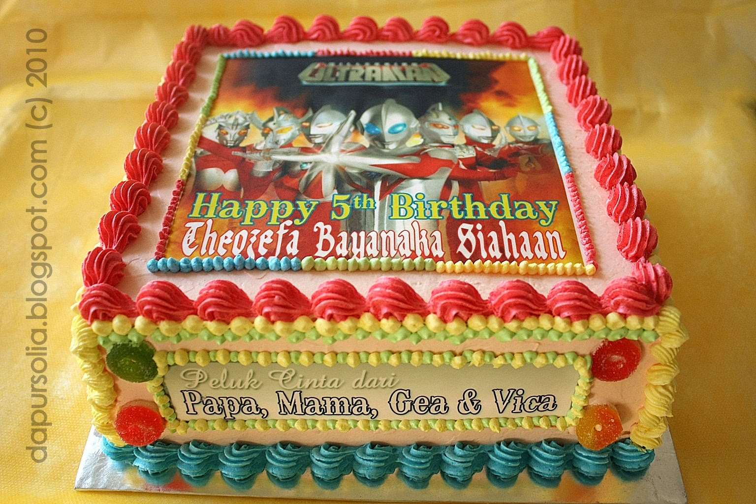 DAPUR SOLIA : Ultraman Theo